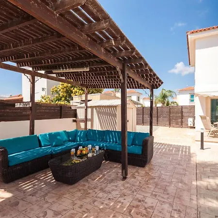 Carolina Villa