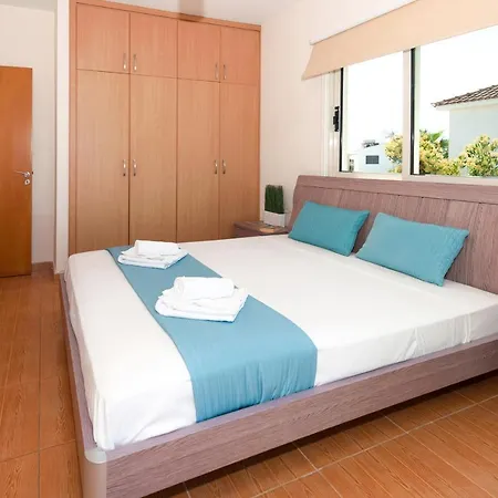 Carolina Villa Ayia Napa