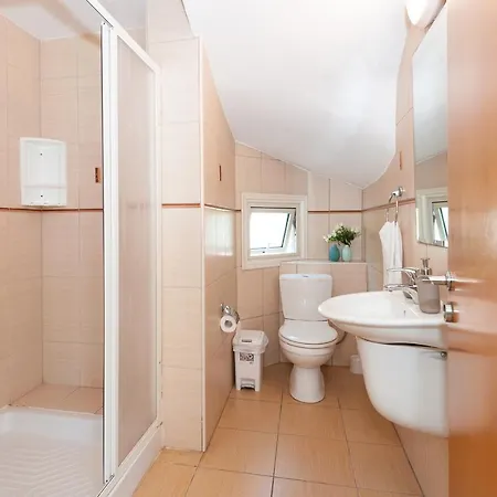 Carolina Villa Ayia Napa